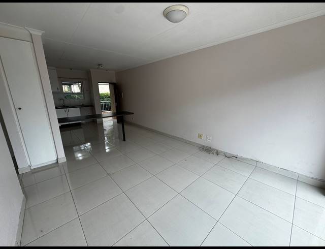 2 BEDROOM APARTMENT RENTED IN BRYANSTON